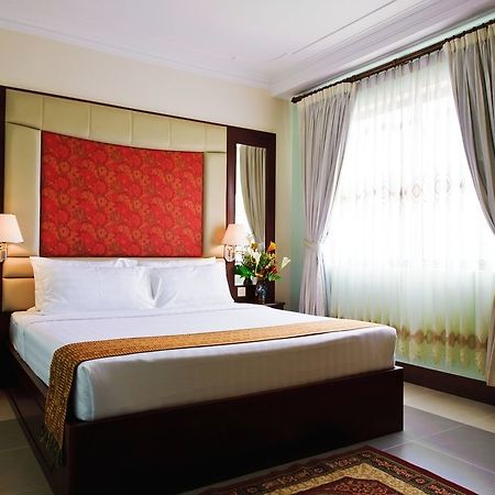 Hotel Luxury World Phnom Penh Eksteriør billede