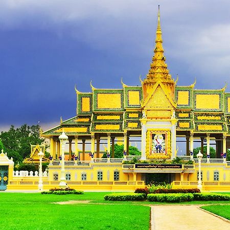 Hotel Luxury World Phnom Penh Eksteriør billede