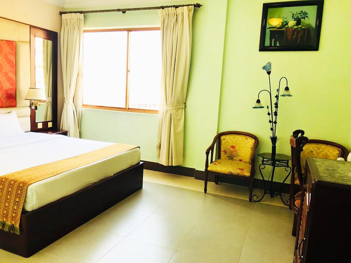 Hotel Luxury World Phnom Penh Eksteriør billede