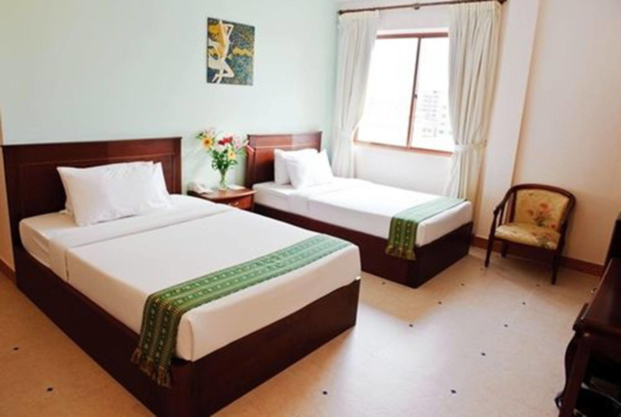 Hotel Luxury World Phnom Penh Eksteriør billede